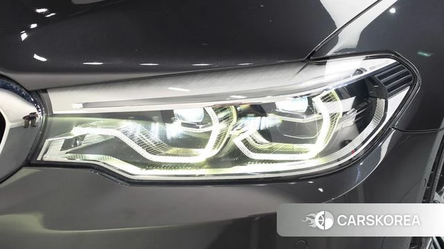 BMW 5 Series (G30) id 4865224 из Кореи 14