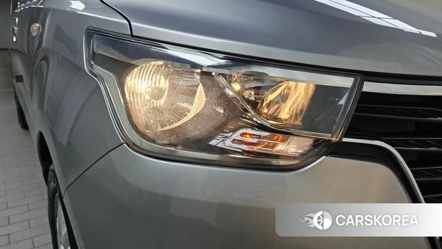 Hyundai The New Grand Starex id 4936746 из Кореи 14