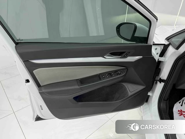 Volkswagen Golf id 4290953 из Китая 14