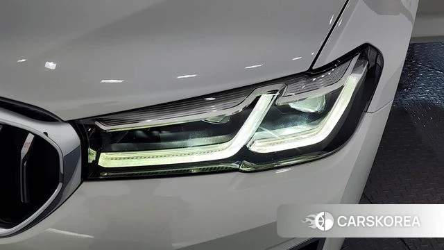 BMW 5 Series (G30) id 4779127 из Кореи 14
