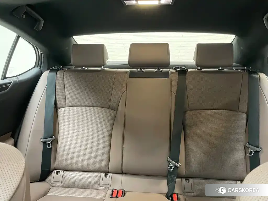 Lexus ES id 4649272 из Китая 14