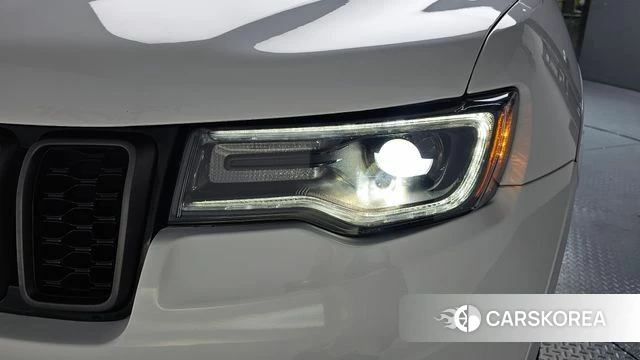 Jeep Grand Cherokee id 4344979 из Кореи 14