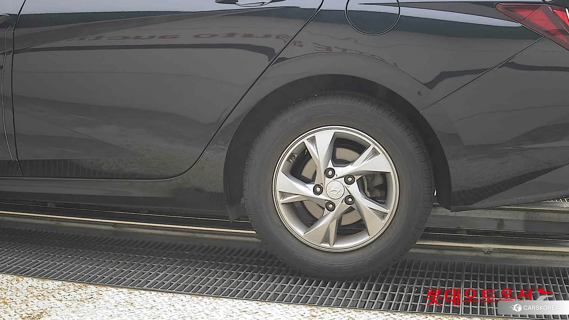 Hyundai Avante id 4679302 из Кореи 14