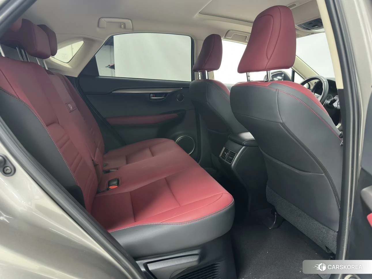 Lexus NX id 4426556 из Китая 14