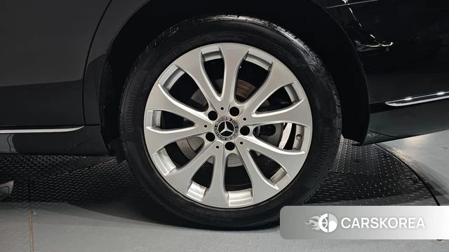 Mercedes-Benz E-Class W213 id 4574389 из Кореи 14