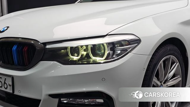 BMW 5 Series (G30) id 4693955 из Кореи 14