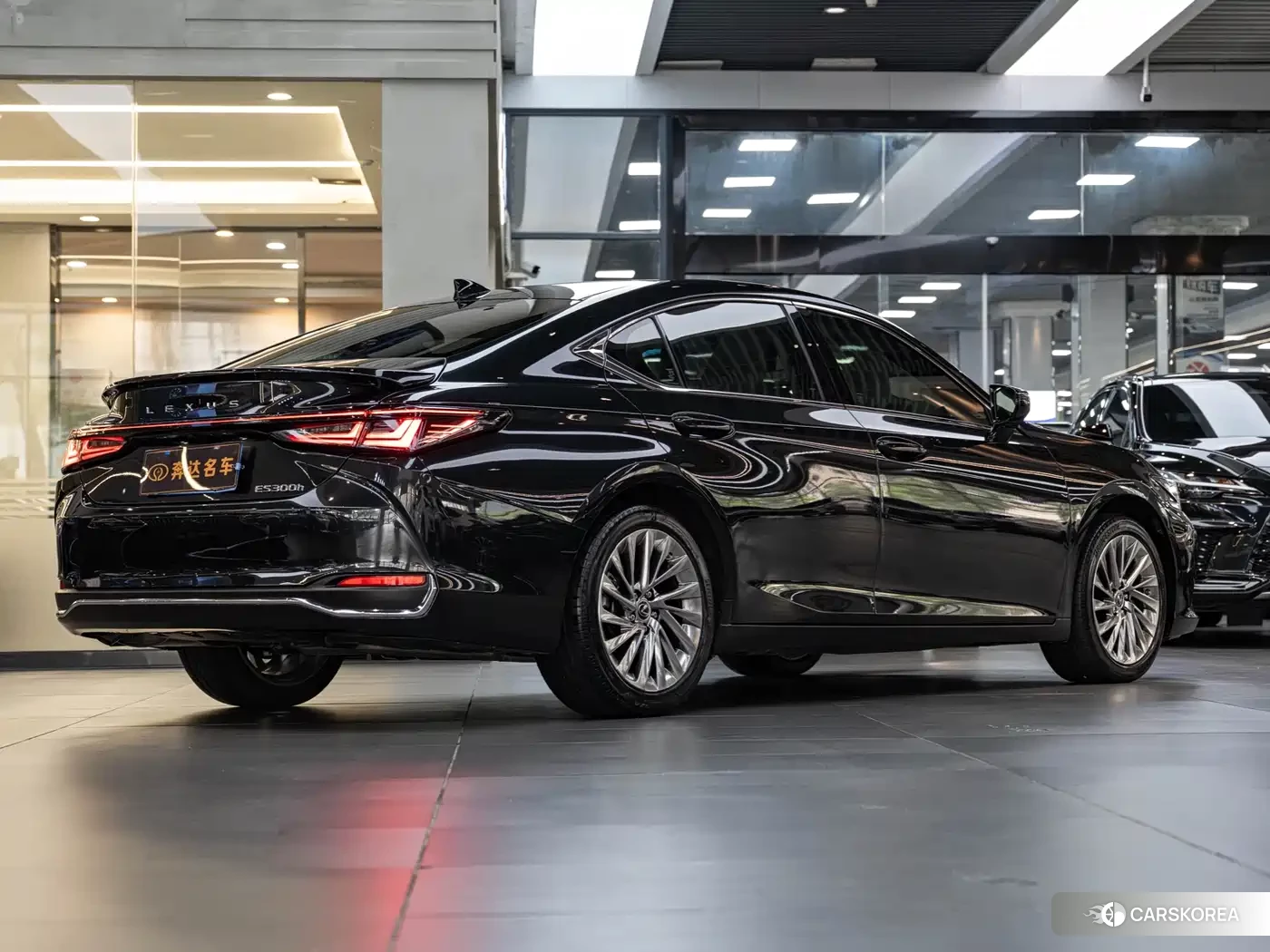 Lexus ES id 4583734 из Китая 14