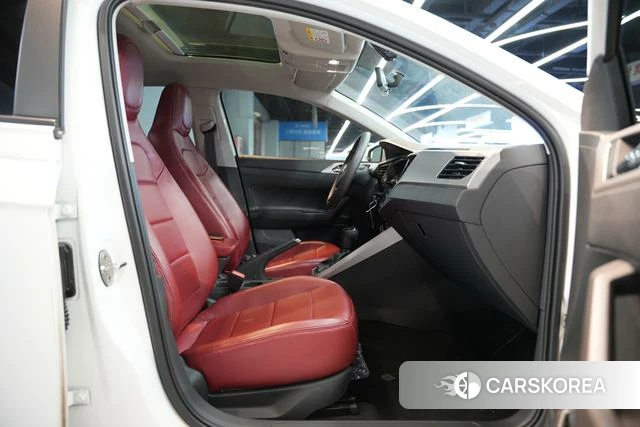 Volkswagen Polo id 4258641 из Китая 14