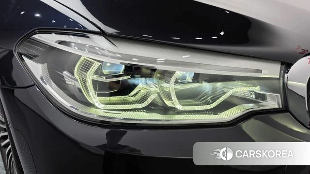 BMW 5 Series (G30) id 4775624 из Кореи 14