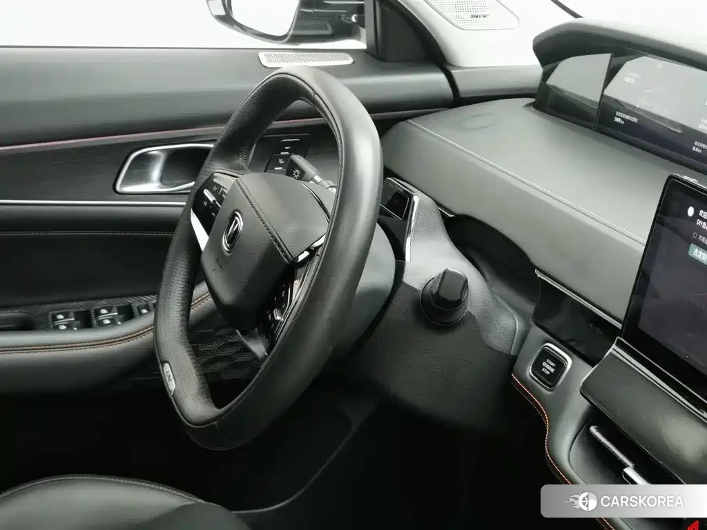 Chang'an Changan UNI-K Smart iDD id 4545979 из Китая 14