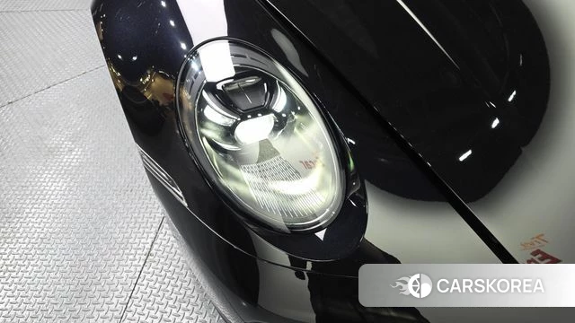 Porsche 911(992) id 4368850 из Кореи 14