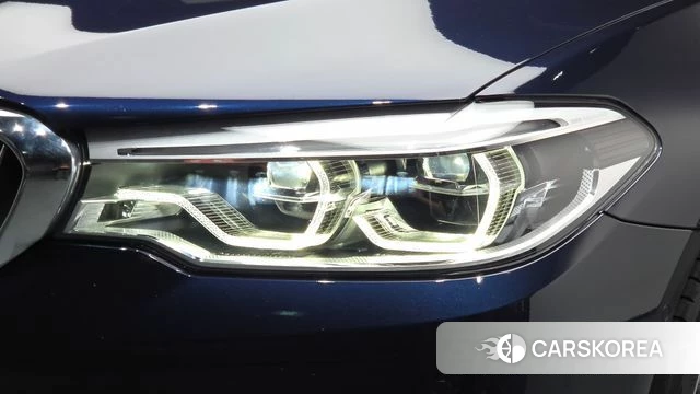 BMW 5 Series (G30) id 4490666 из Кореи 14
