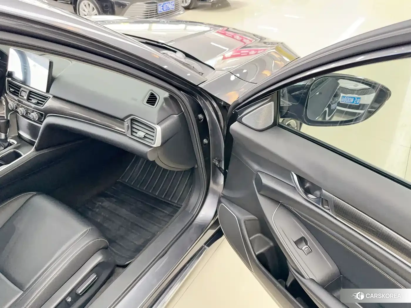 Honda Accord id 4653902 из Китая 14