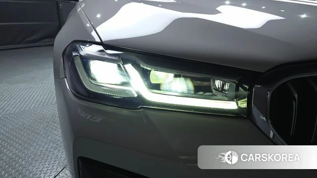 BMW 5 Series (G30) id 4550119 из Кореи 14