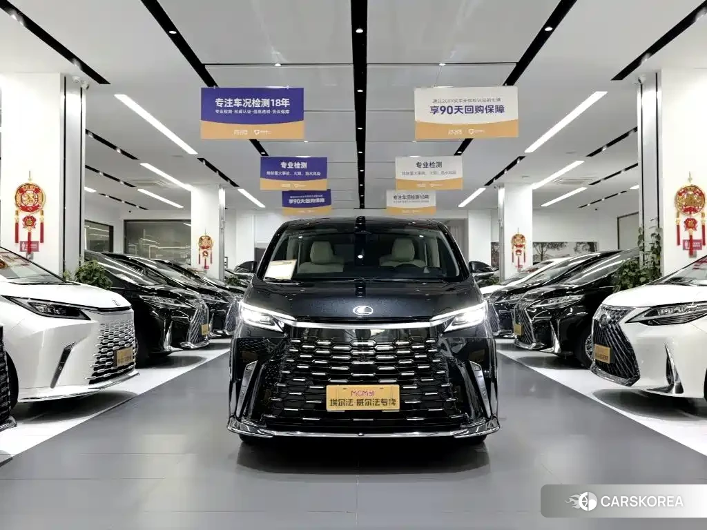 Lexus LM id 4679566 из Китая 14