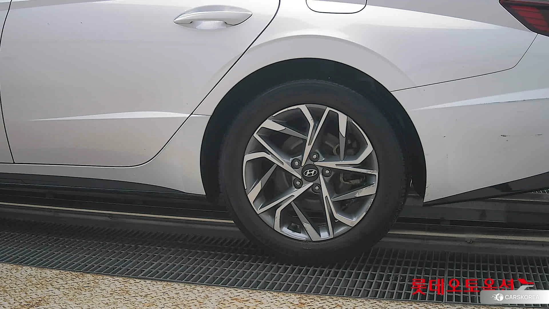 Hyundai Sonata id 4679339 из Кореи 14