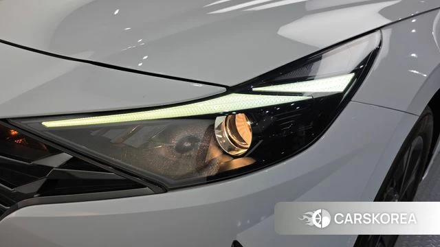 Hyundai Avante Hybrid (CN7) id 4231024 из Кореи 14