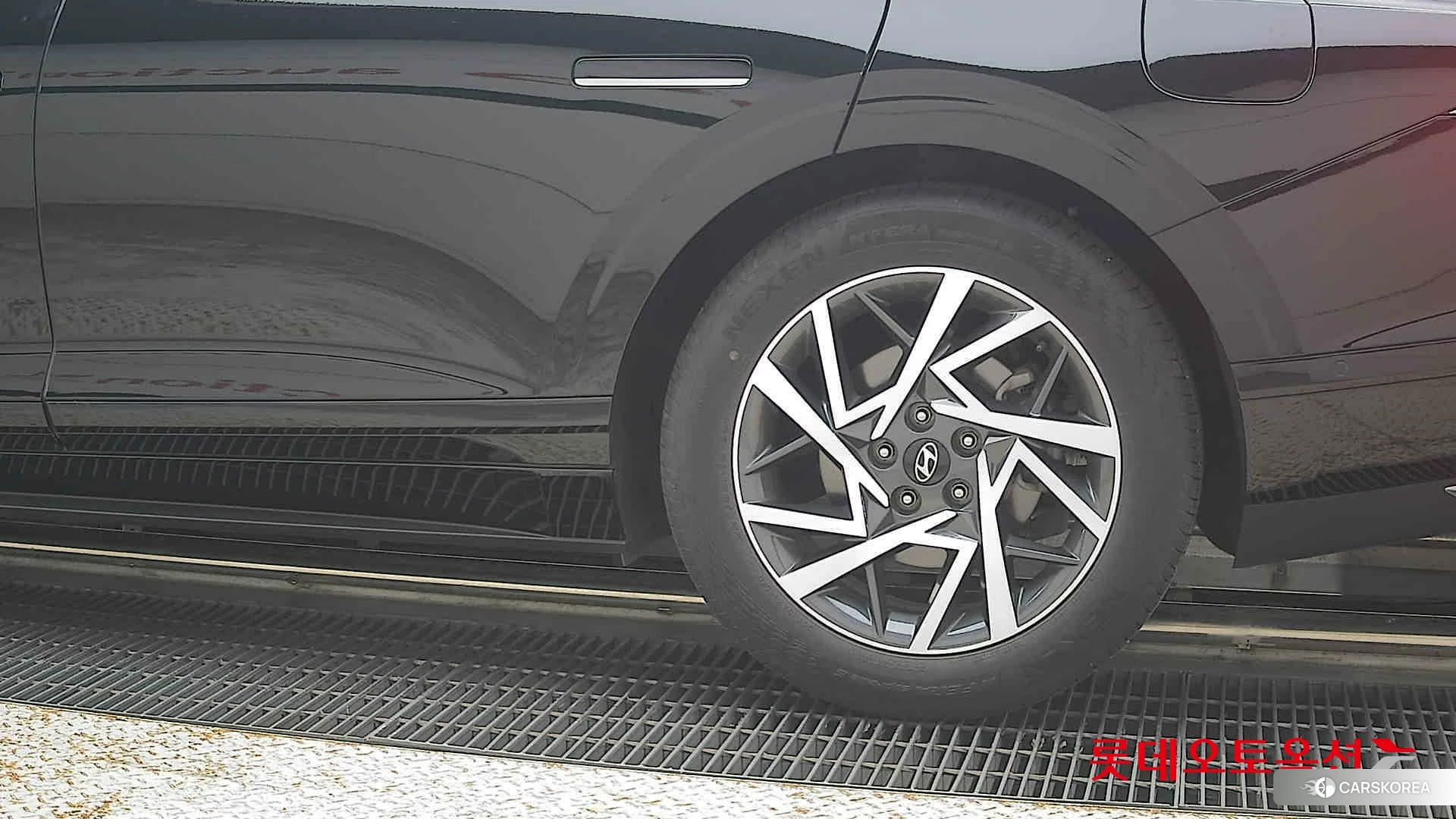 Hyundai Grandeur Hybrid id 4902567 из Кореи 14