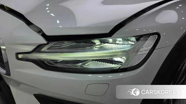 Volvo V60 Cross-Country 2nd Generation id 4410364 из Кореи 14