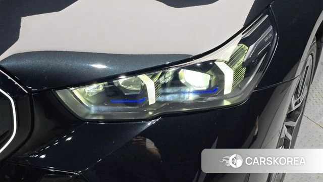BMW 5 Series (G60) id 4634937 из Кореи 14