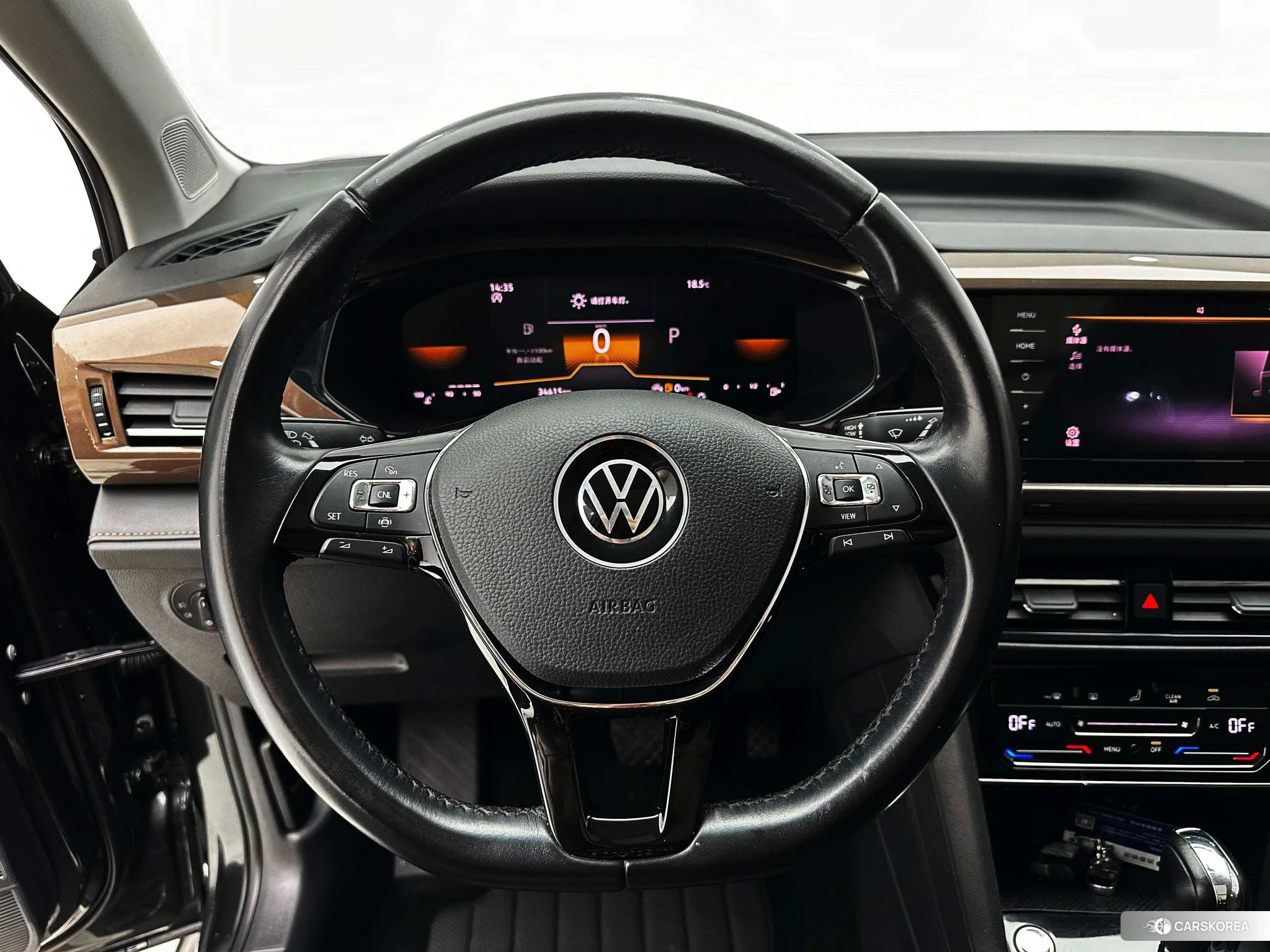 Volkswagen Tuyue id 4461568 из Китая 14