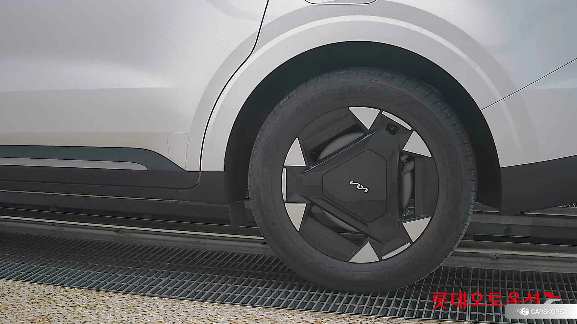 Kia Carnival Hybrid id 4347391 из Кореи 14