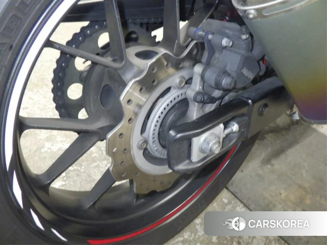 Проданный Honda CBR400R id 3994877 из Японии, фото 14