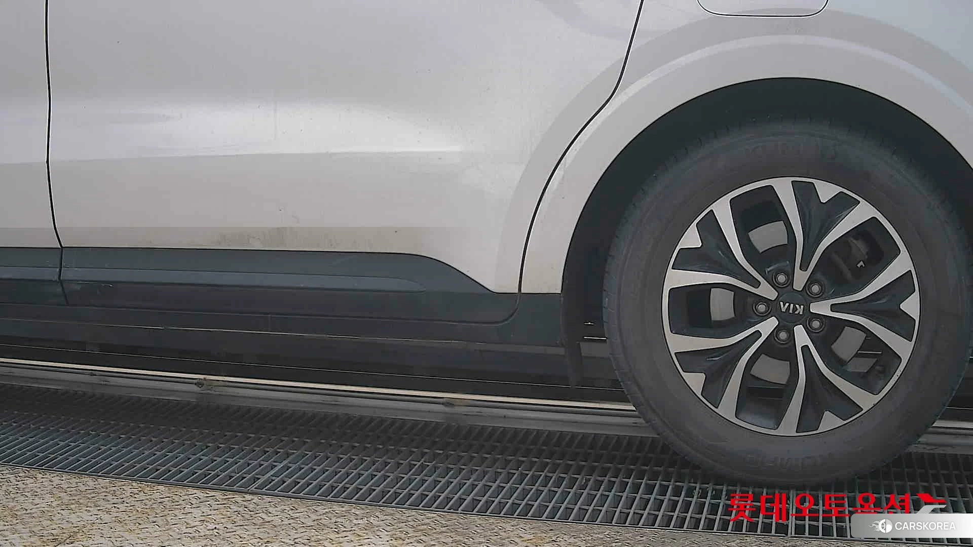 Kia Carnival id 3882166 из Кореи 14