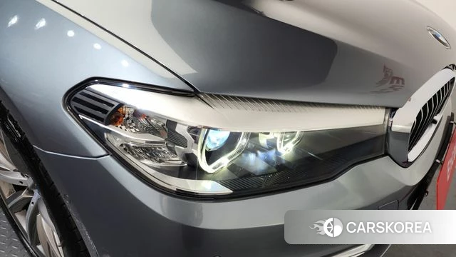 BMW 5 Series (G30) id 4196981 из Кореи 14