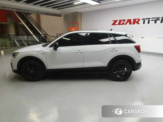Audi Q2L id 4314471 из Китая 14
