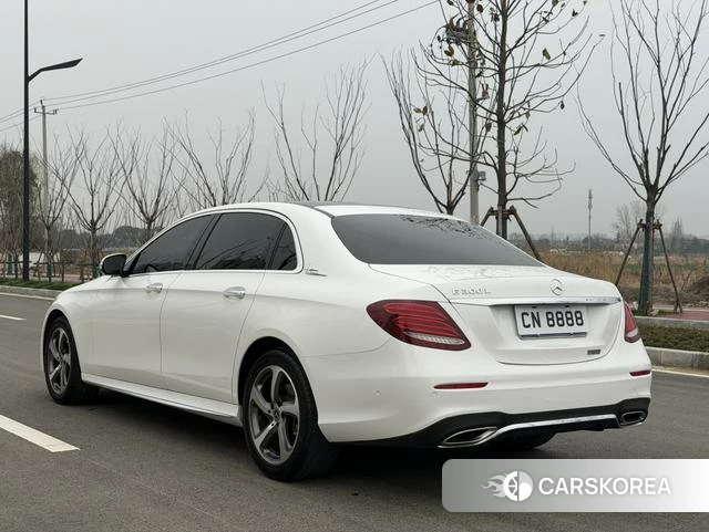 Mercedes-Benz E-class id 4212406 из Китая 14