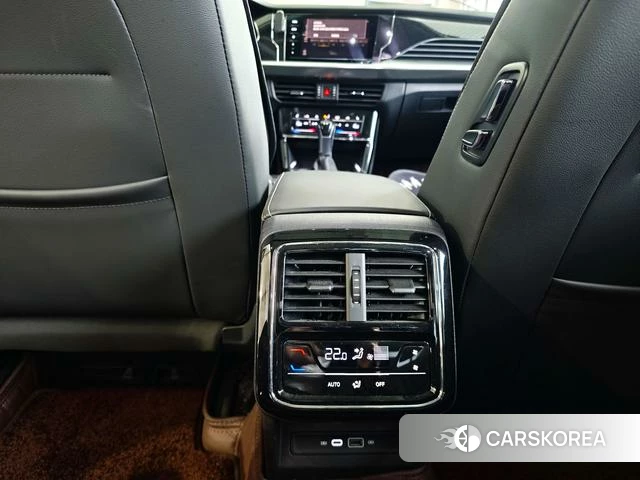 Volkswagen Passat id 4238590 из Китая 14