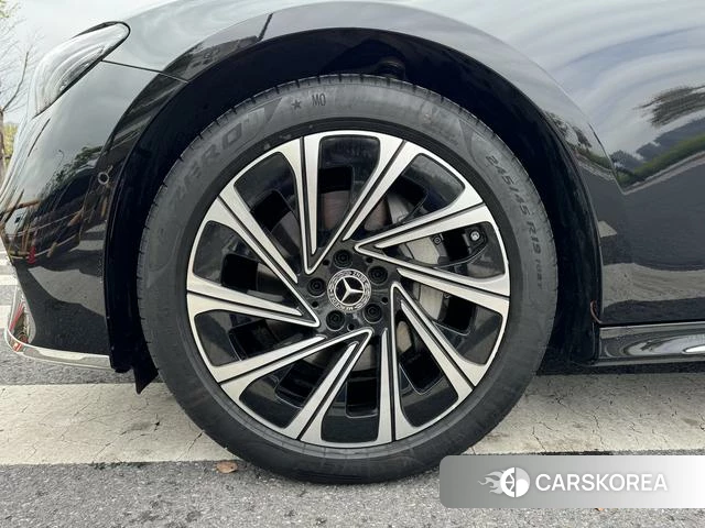 Mercedes-Benz E-class id 4275382 из Китая 14