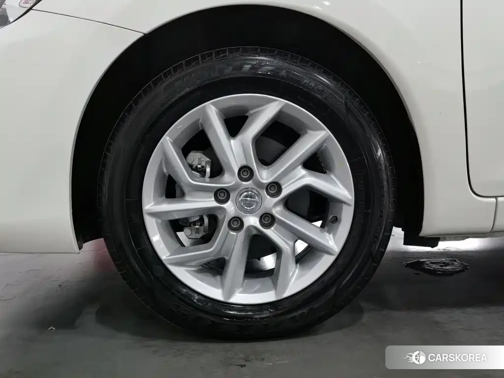 Nissan Tiida id 4600347 из Китая 14