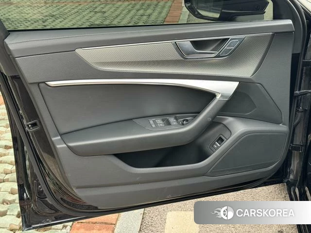 Audi A6L id 4260788 из Китая 14