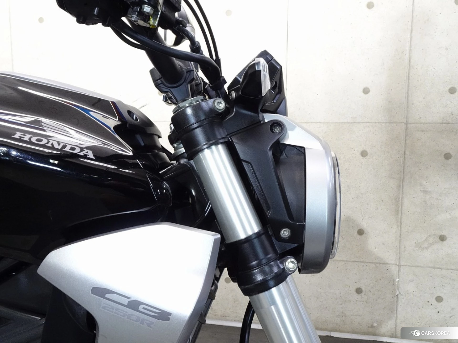 Проданный Honda CB250R id 3950454 из Японии, фото 14