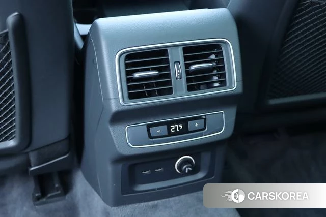 Audi Q5L id 4208339 из Китая 14