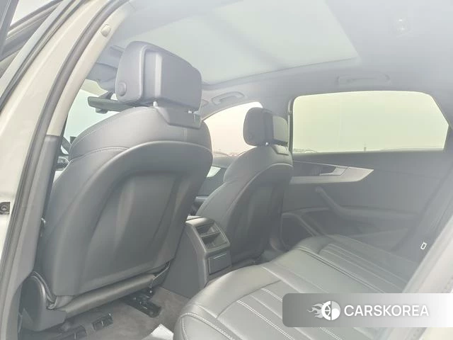 Audi A4L id 4216243 из Китая 14