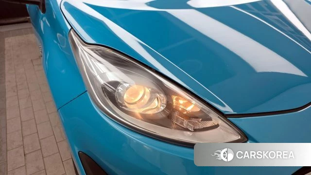 Toyota Prius C id 4233148 из Кореи 14