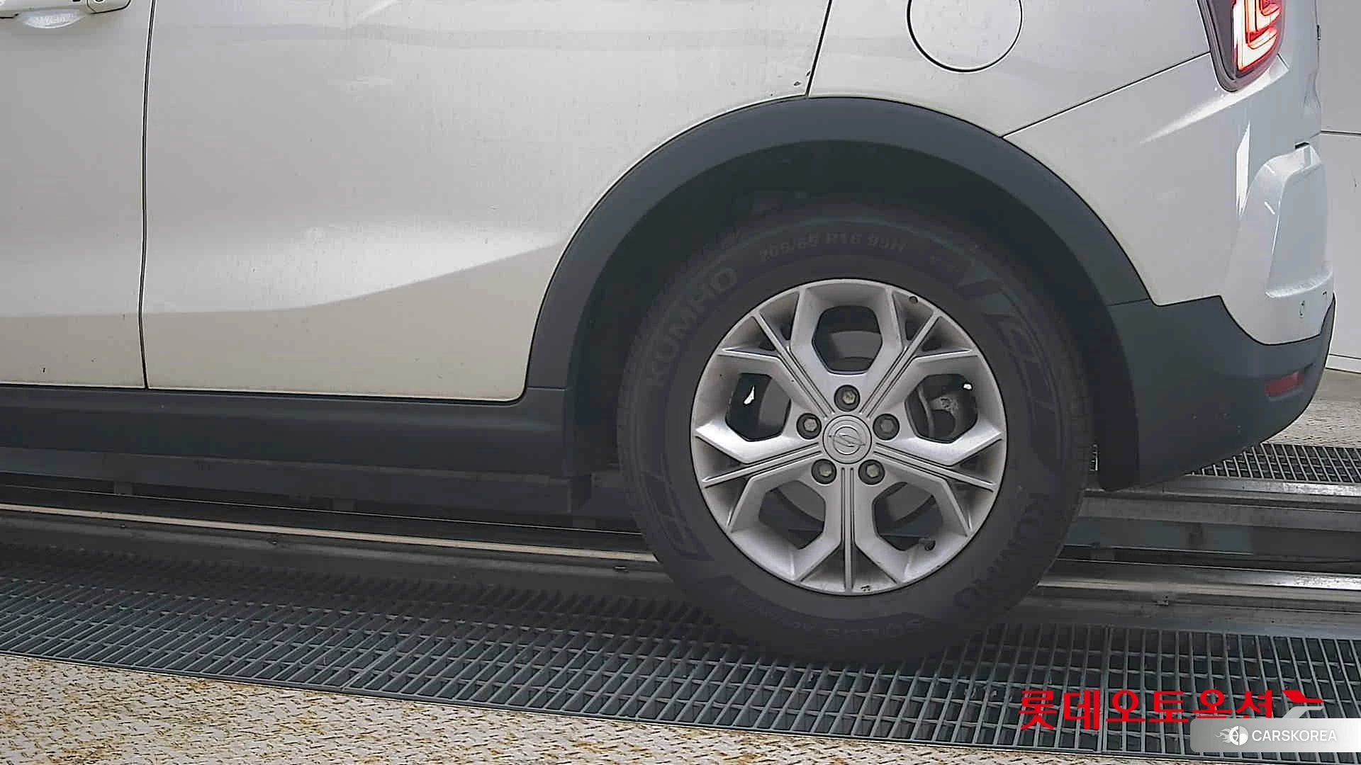 SsangYong Tivoli id 4909347 из Кореи 14