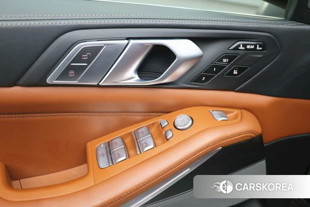 BMW X7 id 4210294 из Китая 14