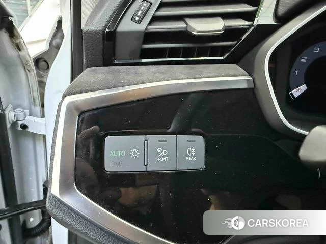 Audi Q3 id 4272723 из Китая 14