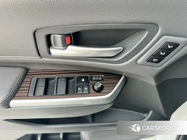 Toyota Grevia id 4272925 из Китая 14