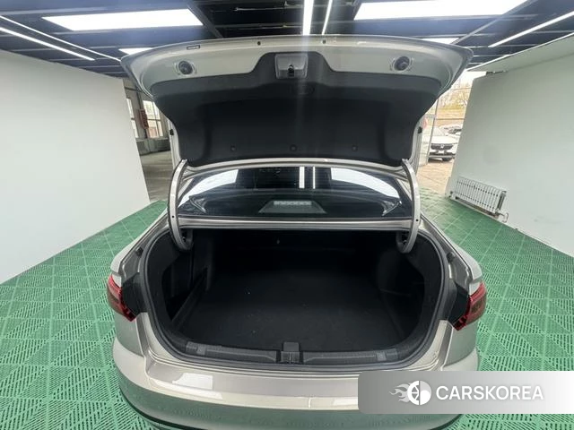 Volkswagen Bora id 4278605 из Китая 14