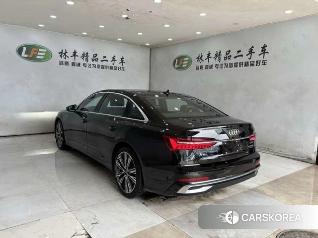 Audi A6L id 4366071 из Китая 14