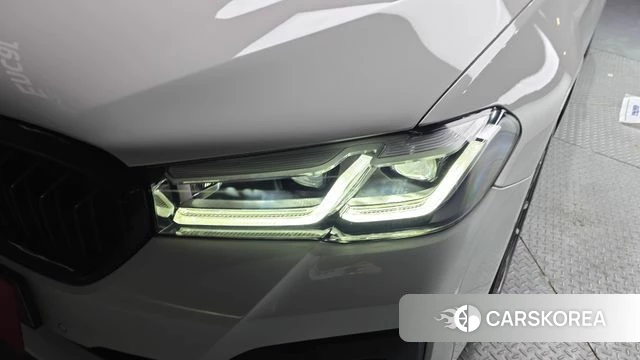 BMW 5 Series (G30) id 4396521 из Кореи 14