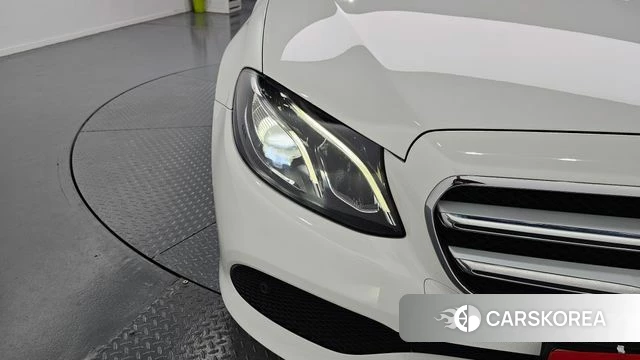 Mercedes-Benz E-Class W213 id 4417430 из Кореи 14
