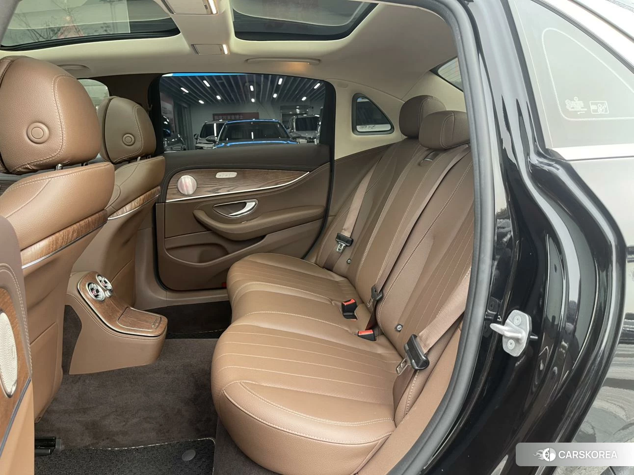 Mercedes-Benz E-class id 4493271 из Китая 14