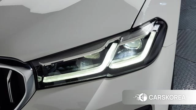 BMW 5 Series (G30) id 4463579 из Кореи 14