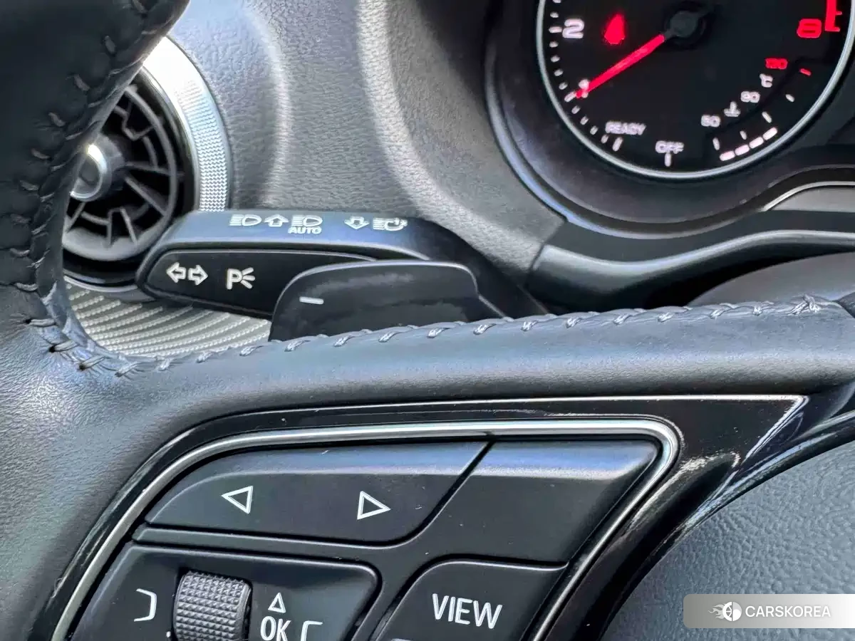 Audi Q2L id 4679870 из Китая 14